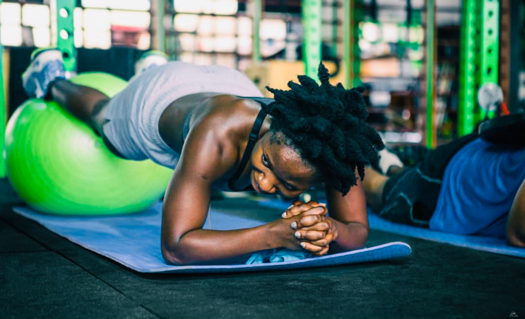 Core stability work on the balance ball
